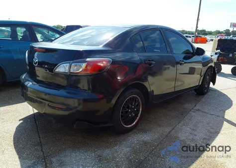 2013 Mazda Mazda3 I Sv z USA, uszkodzony, nr VIN JM1BL1TF4D1846007